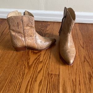 Free people doodle boot